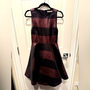 Alice + Olivia Women Fancy Dress Size 4